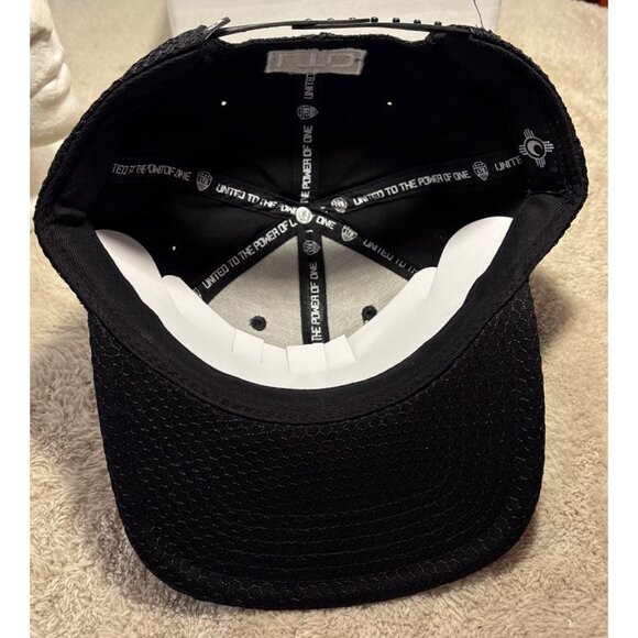 Live The Deen Mesh Snapback Hat Embroidered Design In Black & White - Picture 6 of 8